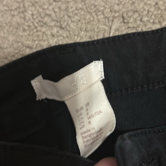 🟢10/$10 - shorts - Picture 4 of 5